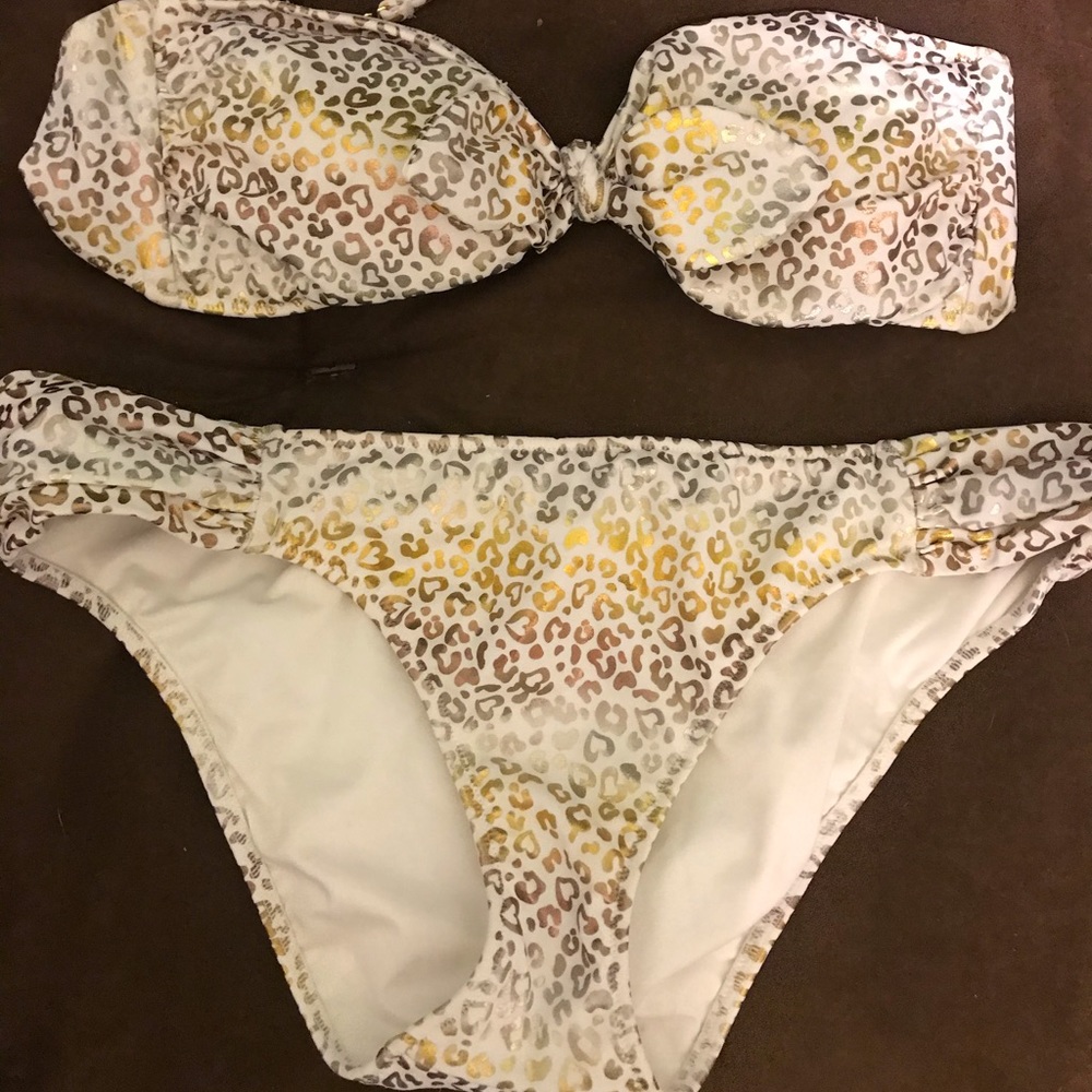 Bathing suit